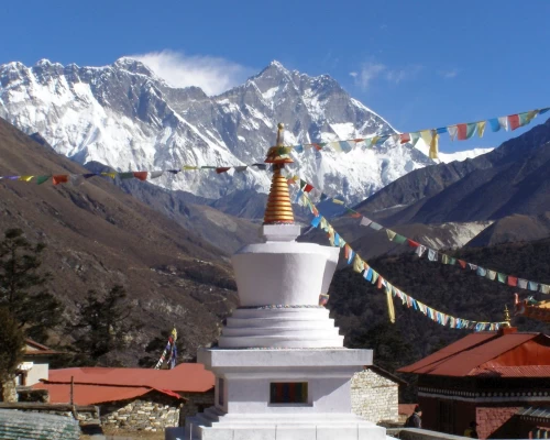 Gay trek to everest tengboche