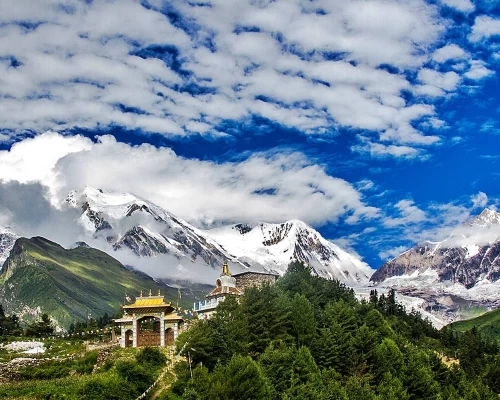 Manaslu Tsum Valley Trek